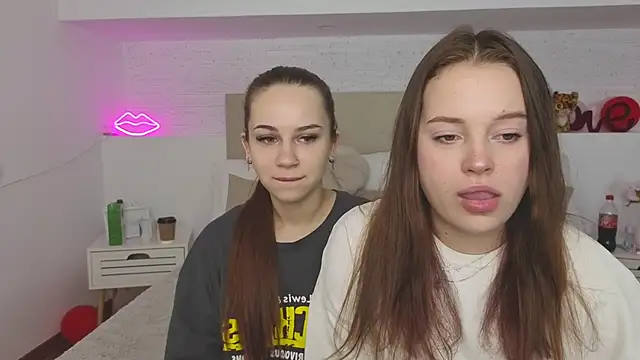 Cute kitty- online show from 9, 9, 2025