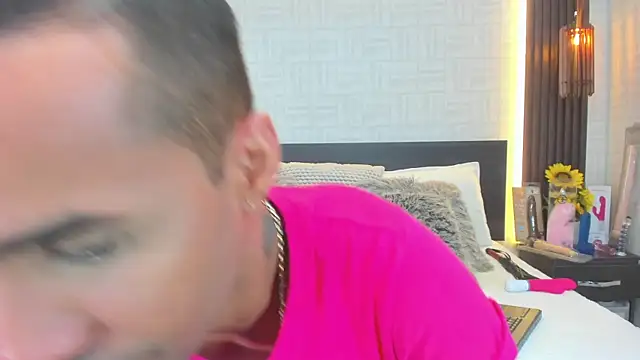 Snapshot of Anghel_Stone chatting on 28, 11, 2025 Anghel Stone online show from 28, 11, 2025