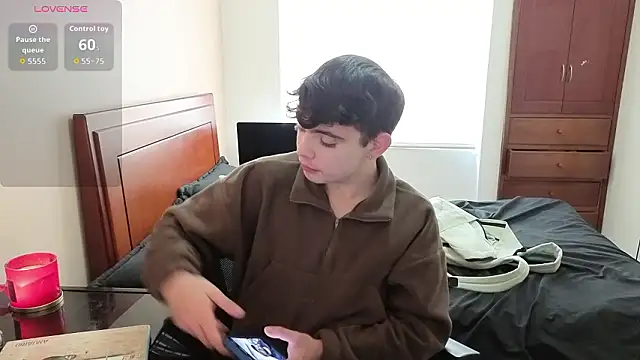 Snapshot of lukeboyce33 chatting on 18, 2, 2026 lukeboyce33 online show from 18, 2, 2026