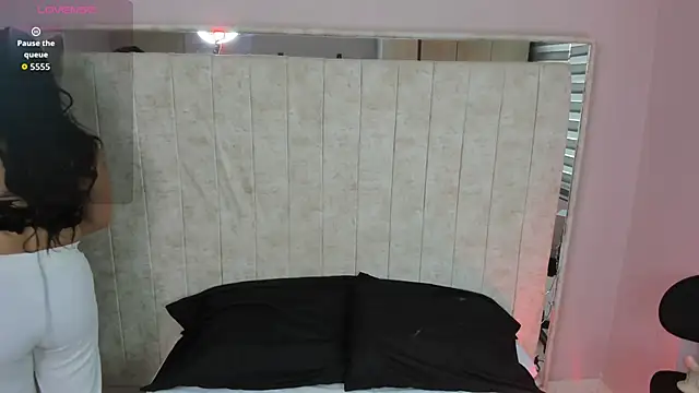 Snapshot of Alice_26_ chatting on 8, 9, 2025 Alice 26 online show from 8, 9, 2025