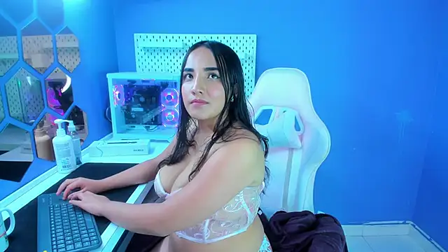 Snapshot of Alice_26_ chatting on 23, 10, 2025 Alice 26 online show from 23, 10, 2025