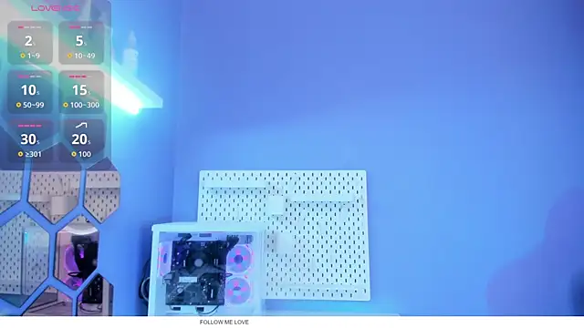 Snapshot of Alice_26_ chatting on 11, 11, 2025 Alice 26 online show from 11, 11, 2025