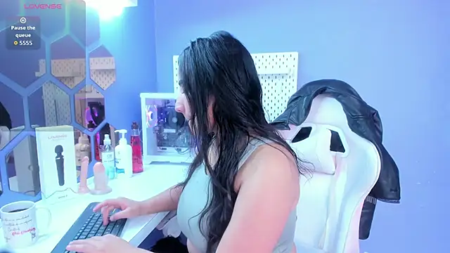 Snapshot of Alice_26_ chatting on 3, 12, 2025 Alice 26 online show from 3, 12, 2025