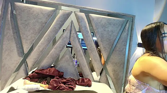 Snapshot of Alice_26_ chatting on 4, 12, 2025 Alice 26 online show from 4, 12, 2025