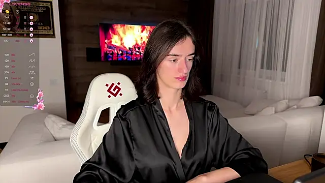 Snapshot of TwinTemptations chatting on 11, 10, 2025 TwinTemptations online show from 11, 10, 2025