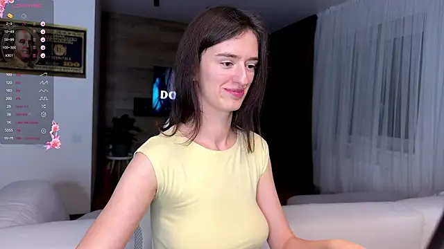 Snapshot of TwinTemptations chatting on 8, 11, 2025 TwinTemptations online show from 8, 11, 2025