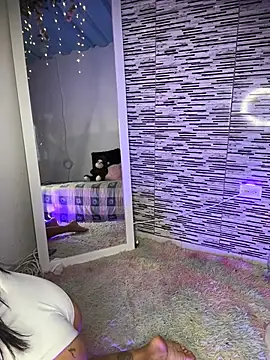 Jasmine Tookens online show from 24, 11, 2025