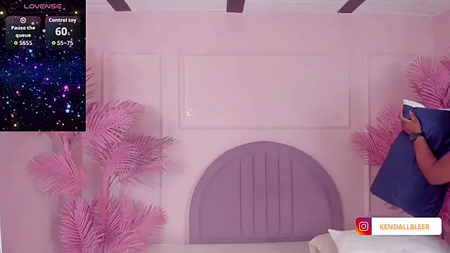 Kendallbleer online show from 2, 11, 2025