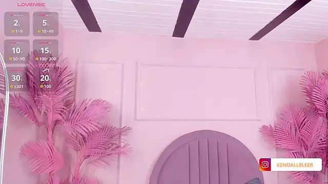 Kendallbleer online show from 13, 11, 2025