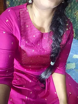 Snapshot of Shalini_telugu09 chatting on 7, 1, 2026 Shalini telugu09 online show from 7, 1, 2026