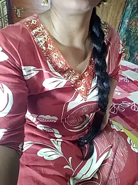Snapshot of Shalini_telugu09 chatting on 5, 3, 2026 Shalini telugu09 online show from 5, 3, 2026