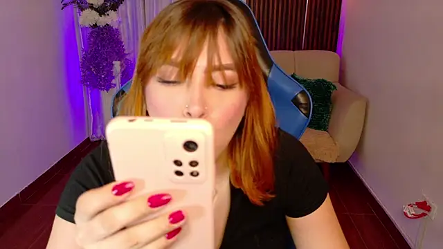 Snapshot of karla_hill_28 chatting on 14, 6, 2026 karla hill 28 online show from 14, 6, 2026