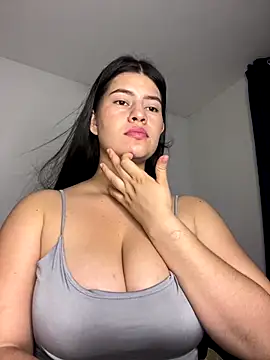 Saanvi21 online show from 7, 11, 2025