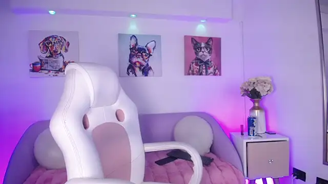 Snapshot of SamyJhomson chatting on 5, 12, 2025 SamyJhomson online show from 5, 12, 2025