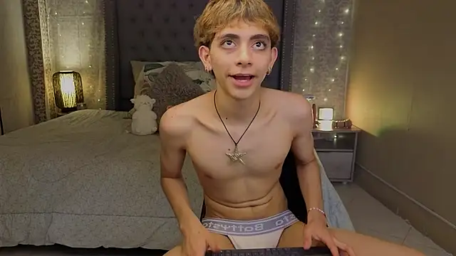 Snapshot of Matty_Sparkk chatting on 30, 11, 2025 Matty Sparkk online show from 30, 11, 2025