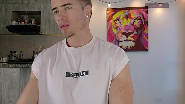 Snapshot of Ryannblue07 chatting on 31, 1, 2026 Ryannblue07 online show from 31, 1, 2026