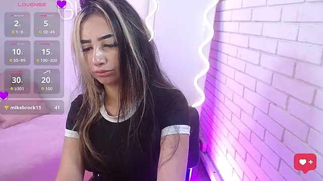 Malory tay1 online show from 2, 10, 2025