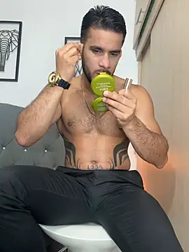 Snapshot of Maximiliano_ford chatting on 15, 1, 2026 Maximiliano ford online show from 15, 1, 2026