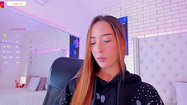 Snapshot of Morggan_Fox_ chatting on 11, 4, 2026 Morggan Fox online show from 11, 4, 2026