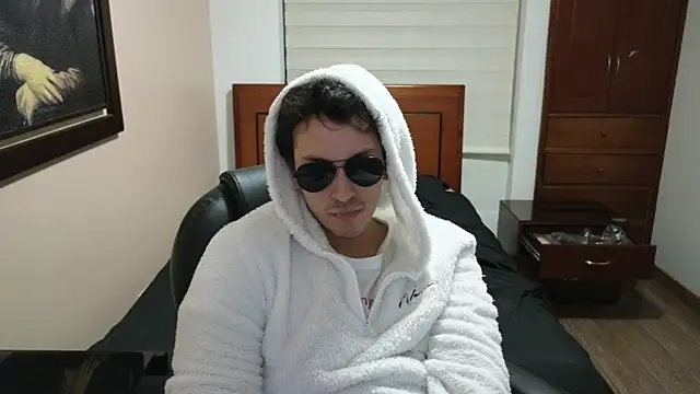 Snapshot of hardaftercum chatting on 23, 3, 2025 hardaftercum online show from 23, 3, 2025
