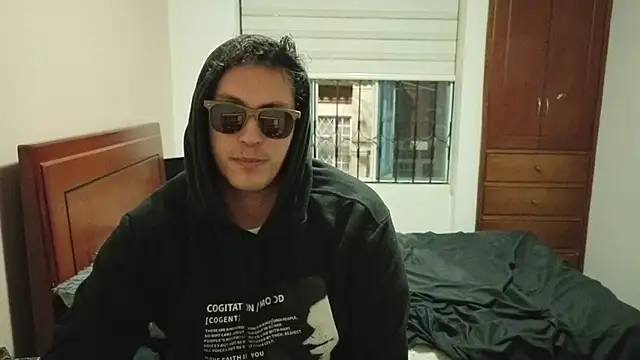 hardaftercum online show from 2, 7, 2026