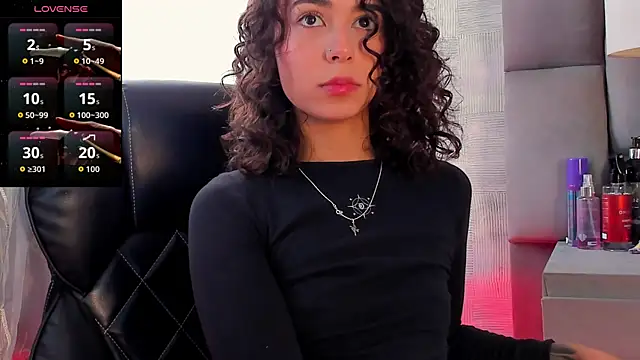 Snapshot of AliceStevens_ chatting on 24, 11, 2025 AliceStevens online show from 24, 11, 2025