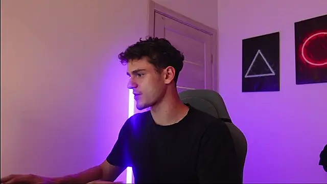 Snapshot of Brad_Holloway chatting on 24, 9, 2025 Brad Holloway online show from 24, 9, 2025