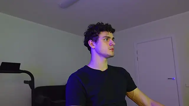 Snapshot of Brad_Holloway chatting on 5, 11, 2025 Brad Holloway online show from 5, 11, 2025