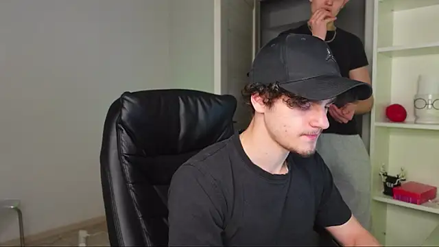 Snapshot of Brad_Holloway chatting on 6, 3, 2026 Brad Holloway online show from 6, 3, 2026