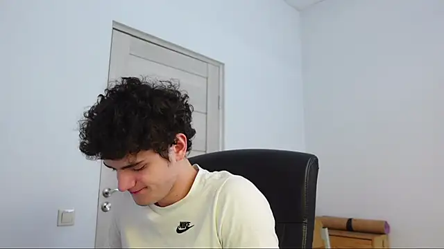 Snapshot of Brad_Holloway chatting on 31, 3, 2026 Brad Holloway online show from 31, 3, 2026