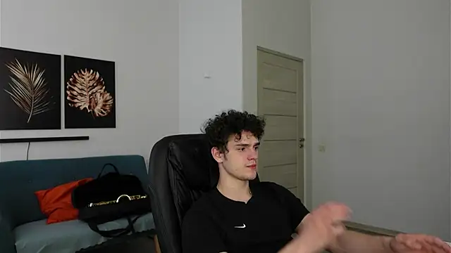 Snapshot of Brad_Holloway chatting on 5, 4, 2026 Brad Holloway online show from 5, 4, 2026