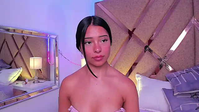 Emilybutterfly1 online show from 22, 3, 2025