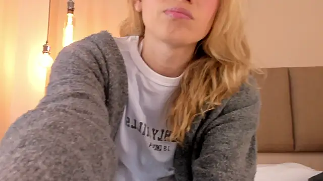 honeygray02 online show from 4, 12, 2025