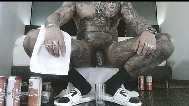 Snapshot of danilog515 chatting on 27, 10, 2025 danilog515 online show from 27, 10, 2025