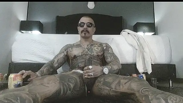 Snapshot of danilog515 chatting on 9, 11, 2025 danilog515 online show from 9, 11, 2025