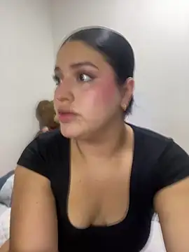 Snapshot of pareja_curiosa19 chatting on 6, 4, 2026 pareja curiosa19 online show from 6, 4, 2026