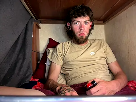 bwcizThrobbing online show from 11, 10, 2025