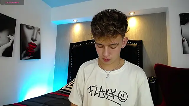 LiamWildx20 online show from 14, 3, 2026