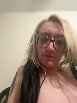 Kittaekatt online show from 21, 2, 2026