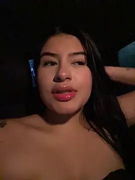 Snapshot of andrea_gomes_ chatting on 5, 4, 2026 andrea gomes online show from 5, 4, 2026