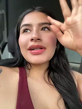 Snapshot of andrea_gomes_ chatting on 12, 4, 2026 andrea gomes online show from 12, 4, 2026