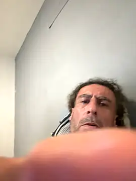 Snapshot of Coco-sarli chatting on 28, 11, 2025 Coco-sarli online show from 28, 11, 2025