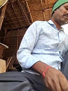 Snapshot of hot_integer chatting on 4, 12, 2025 hot integer online show from 4, 12, 2025