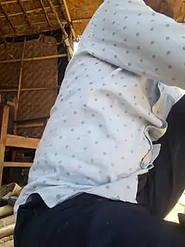 Snapshot of hot_integer chatting on 8, 1, 2026 hot integer online show from 8, 1, 2026