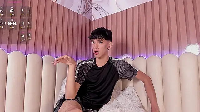 peachandtyron  online show from 17, 3, 2025