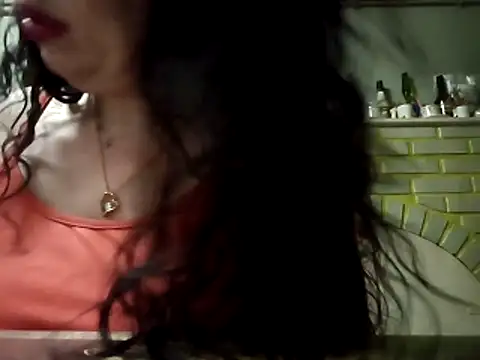 Snapshot of mimi19820 chatting on 6, 4, 2026 mimi19820 online show from 6, 4, 2026