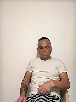 Snapshot of mateocali25 chatting on 23, 5, 2026 mateocali25 online show from 23, 5, 2026