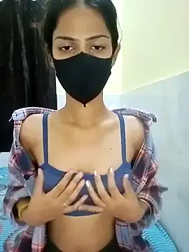 Snapshot of LOVE_BUG1 chatting on 20, 3, 2025 LOVE BUG1 online show from 20, 3, 2025