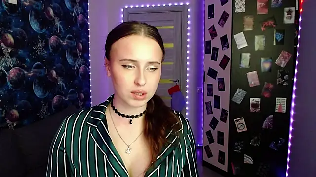 Snapshot of BarbiePieer chatting on 22, 12, 2025 BarbiePieer online show from 22, 12, 2025