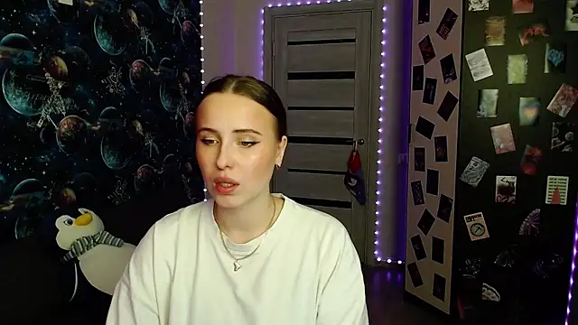 Snapshot of BarbiePieer chatting on 23, 12, 2025 BarbiePieer online show from 23, 12, 2025